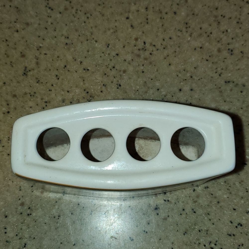 Coca Cola Toothbrush Holder - Picture 5 of 6